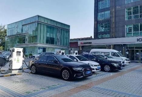 Electric cars parked at a fleet charging hub